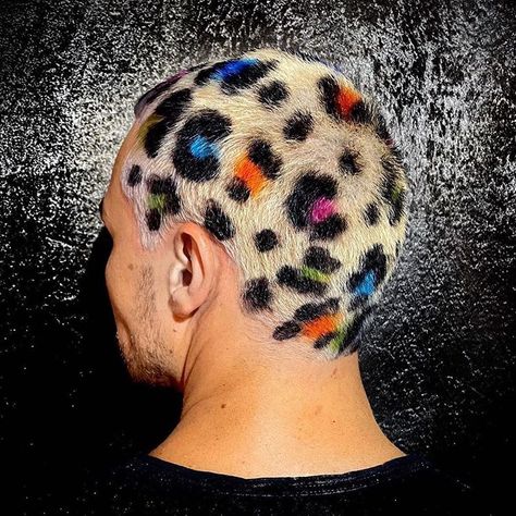 Cheetah Buzzcut, Rainbow Buzzcut, Leopard Hair Color, Buzzcut Ideas, Buzz Cut Styles, Animal Print Hair, Cheetah Hair, Ocean Hair, Buzz Cut Hairstyles