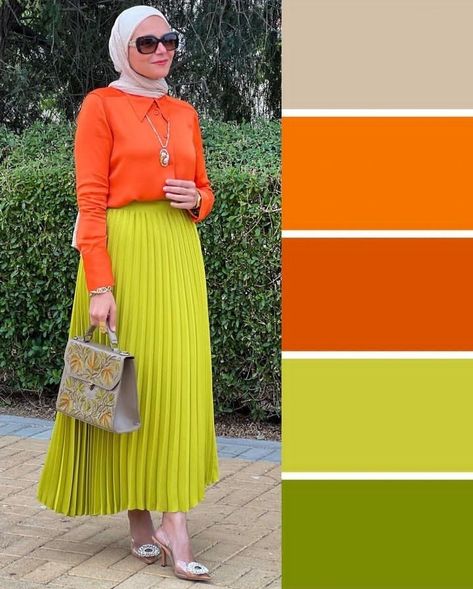 Green Complimentary Colors Outfit, Sea Green Outfit Color Combos, Chartreuse Color Combinations, Fashion Color Combos, Orange And Green Outfit, Outfit Color Combinations, Outfits Verde, 5 Color Combinations, 2 Color Combinations