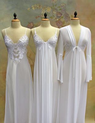 Bridal Pearls of Wisdom: New Bridal Peignoir Lingerie for 2010 Vintage Nightgown, Victoria Secrets, Pretty Lingerie, White Dresses, Bridal Lingerie, Nightgowns, Beautiful Lingerie, Vintage Lingerie, Lingerie Sleepwear