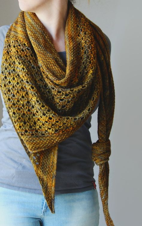 Sunwalker Melanie Berg, Bamboo Knitting Needles, Malabrigo Yarn, Christmas Knitting Patterns, I Cord, Shawl Patterns, Seed Stitch, Red Heart Yarn, Arm Knitting