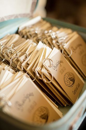 Love this! Mini-Recipe book wedding favors. Now, THAT is truly a gift made with love. Kids Wedding Favors, German Wedding, Creative Wedding Favors, Cheap Favors, Books Wedding, Wedding Favors And Gifts, Wedding Favors Cheap, Offbeat Bride, Wedding Favor Ideas