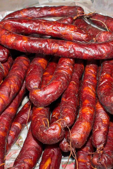 Portuguese Sausage - Chourico Sausage Making Recipes, Portuguese Sausage, Sausage Ingredients, Homemade Sausage Recipes, Smoked Sausage Recipes, Kielbasa Recipes, Italian Sausage Recipes, Mild Italian Sausage, Sausage Recipe