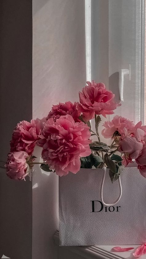 Pink Flowers, Dior, Vase, Flowers, Pink, On Instagram, White, Instagram