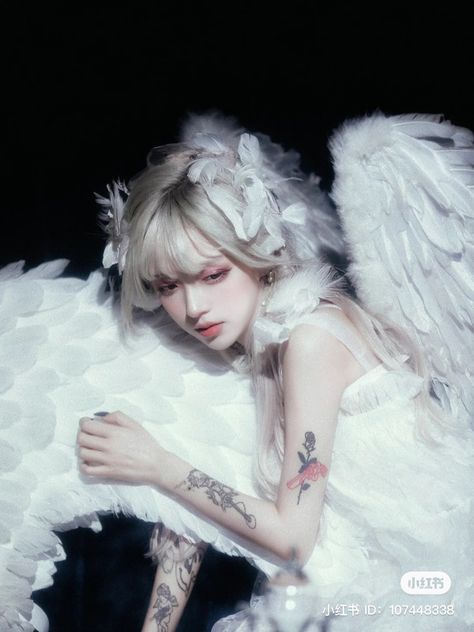 Art Reference Photos Angel, Angel Reference Pose, Angelic Poses, Angel Poses, Angel Photoshoot, Angelic Aesthetic, Reference Pose, Angel Costume, Dreamy Photography