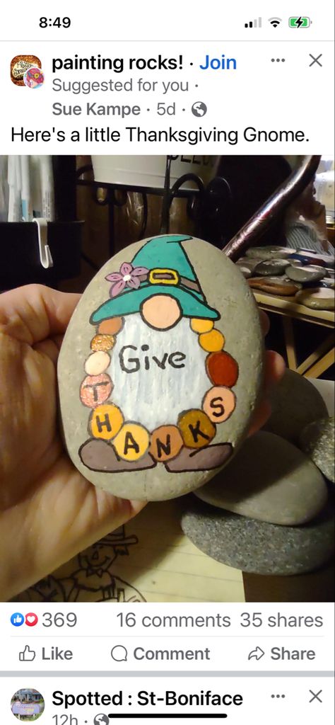 Thankful Painted Rocks, Thanksgiving Stone Painting, Thanksgiving Rock Painting Ideas Easy, Thanksgiving Rocks Painted Ideas, Thanksgiving Rock Painting Ideas, Thanksgiving Rock Painting, Thanksgiving Rocks, Fall Rocks, Fall Rock