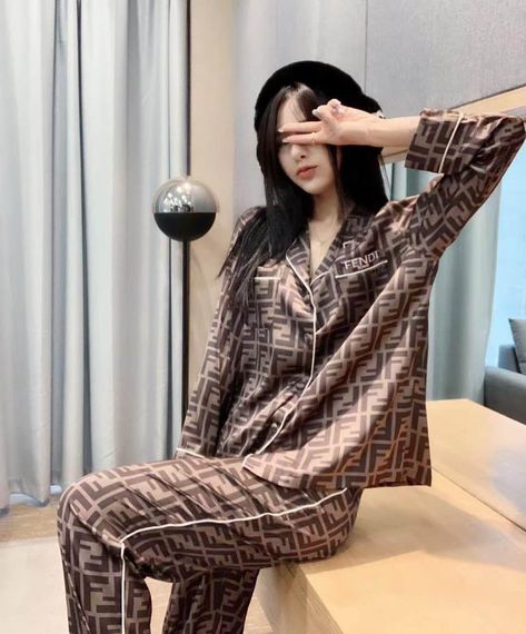 Pajamas Aesthetic, Luxurious Dresses, Sleepwear Fashion, Cute Sleepwear, Cotton Sleepwear, Night Dress For Women, Cute Comfy Outfits, Kpop Fashion Outfits, Long Sleeve Pyjamas