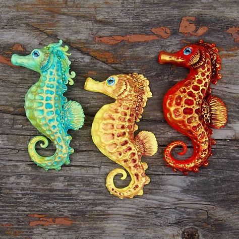 Sea Creature Clay Sculptures, Seahorse Pottery, Seahorse Polymer Clay, Seahorse Accessories, Seahorse Earrings, Seahorse Jewelry, Sea Jewelry, Mermaid Jewelry, Sea Fish