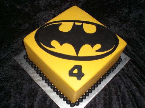 Batman on Cake Central Batman Birthday Party, Batman Birthday, Cake Central, Batman Logo, 4th Birthday, Batman, Birthday Cake, Birthday Party, Cake