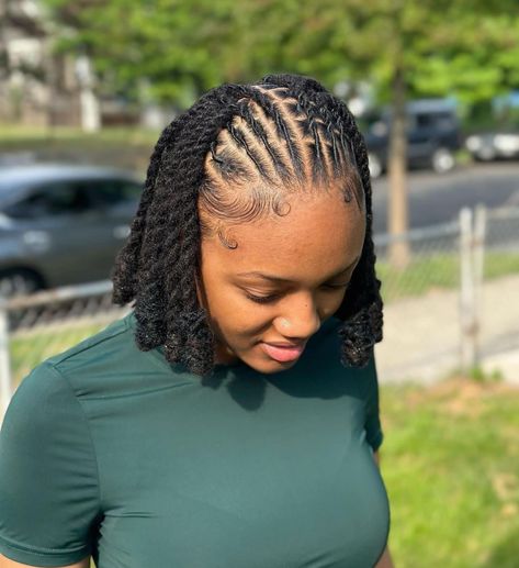 Face Card Never Declines, Short Dreadlocks Styles, Dreads Styles For Women, Short Locs Hairstyles, Faux Locs Hairstyles, Dreadlock Styles, Dreads Styles, Cute Box Braids Hairstyles, Hair Locks