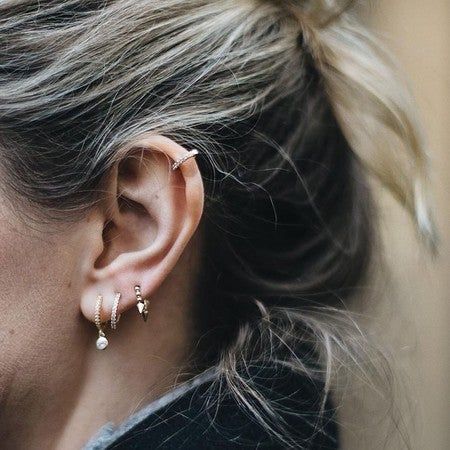 Ear Piercing Helix, Ear Project, Opal Belly Ring, Spike Ring, Lobe Piercings, Curated Ear, Ear Piercing Ideas, Cute Ear Piercings, Gold Bar Earrings