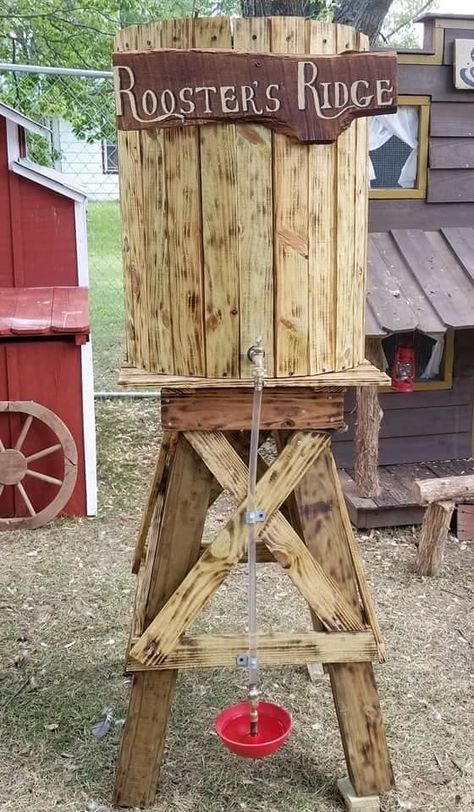 Teepee Chicken Coop, Mini Farm Layout Ideas, Chicken Coop Town, Chicken Cop, Chicken Houses, Ranch Living, Cute Chicken Coops, Duck Coop, Chicken Pen