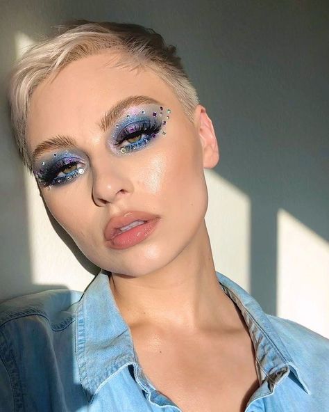 Denim And Diamonds Makeup, Make Up Inspiration, Rave Makeup, Unique Makeup, Makeup Eye Looks, Creative Eye Makeup, Creative Makeup Looks, Spring Makeup, Creative Eye