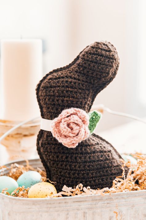 Crochet Chocolate Bunny - Easter Project - free pattern Crochet Rabbit Free Pattern, Crochet Chocolate, Easter Crochet Patterns Free, Crochet Easter Basket, Chocolate Easter Bunny, Crochet Easter, Crochet Bunny Pattern, Easter Crochet Patterns, Crochet Rabbit