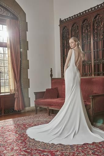 Spring 2022 Wedding Dresses | Sareh Nouri - Pretty Woman Gown With Buttons, Sareh Nouri Wedding Dress, Sareh Nouri Bridal, 2022 Wedding Dresses, Sleeveless Wedding Gown, Sareh Nouri, Wedding Gown Inspiration, Crepe Wedding Dress, Bride Fashion