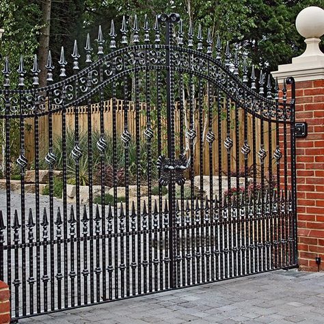 Big Gates Entrance, Iron Gates Design, Wrought Iron Gazebo, Estate Entrance, Iron Gazebo, Entrance Landscaping, Wrought Iron Gate Designs, Beautiful Gates, Drive Gates