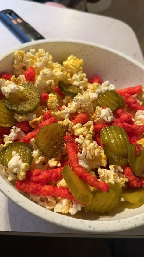 Cheetos Popcorn, Cheetos Recipe, Hot Cheetos, Birthday Gift Baskets, Popcorn Recipes, Yummy Comfort Food, Favorite Snack, Interesting Food Recipes, Popcorn