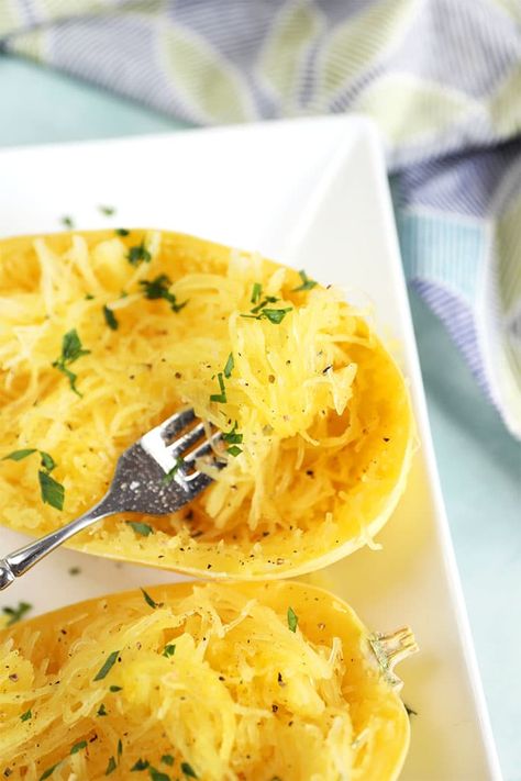 How to Cook Spaghetti Squash in the Microwave - The Suburban Soapbox Microwave Squash, Spaghetti Squash Microwave, Baked Spaghetti Squash Recipes, Squash In Oven, Spaghetti Squash Recipes Healthy, Cook Spaghetti Squash, Spaghetti Squash Recipe, The Stay At Home Chef, Cooking Spaghetti Squash