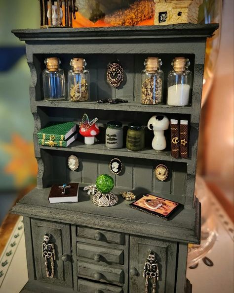 Mini Apothecary Cabinet, Diy Oddities, Tiny Apothecary, Apothecary Cabinet Diy, Frankenstein Cake, Spooky Dollhouse, Miniature Apothecary, Mini Apothecary, Small Apothecary