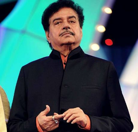 OMG! Shatrughan Sinha is hospitalized! Shatrughan Sinha, Bollywood News, Let's Talk, Krishna, Let It Be, Fictional Characters, Quick Saves