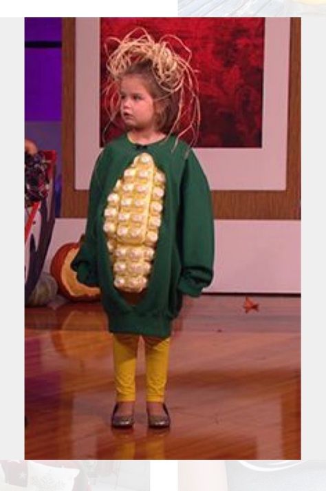 DIY corn costume Corn Costume, Karneval Diy, Diy Halloween Costume Ideas, Creative Halloween Costumes Diy, Creative Costume, Holy Guacamole, Diy Halloween Costumes For Kids