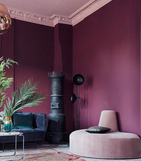 Velvet, powdery, chalk-finish in the colors Old Wine and Skin Powder. Classico chalk-based paint by Pure & Original.  Design by Tone Kroken House of Else Kass Furuseth Purple Wall Paint, Burgundy Room, Burgundy Living Room, Burgundy Walls, Purple Living Room, Purple Interior, Purple Rooms, Bedroom Red, Purple Walls