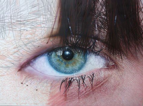 Painting in progress by Simon Hennessey Hyper Realistic Paintings, Visual Media, Airbrush Art, Realistic Paintings, Photorealism, British Artist, An Eye, A Pattern, Realism