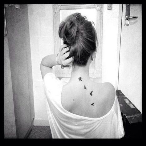 Tattoo Back Women, Tattoo Sparrow, Back Tattoos Spine, Bird Tattoo Back, Little Bird Tattoos, Bird Tattoos For Women, Vogel Tattoo, Black Bird Tattoo, Small Bird Tattoo