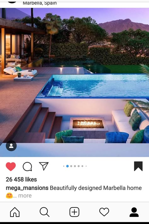 Fire pit with outdoor sunken lounge, next to the swimming pool. Pool And Fire Pit, Sunken Lounge, Moderne Pools, Sunken Fire Pits, Fire Pit Area, Backyard Pool Designs, Swimming Pools Backyard, Backyard Fire, Pergola Plans