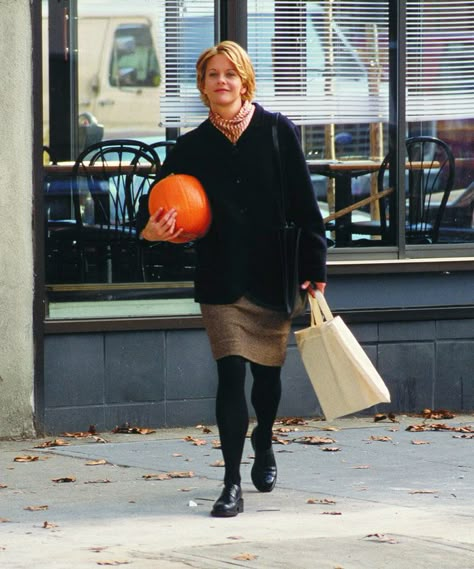 The One Dress Meg Ryan Didn't Want To Wear in<em> You've Got Mail</em> Meg Ryan You've Got Mail, Meg Ryan Movies, Nora Ephron, Meg Ryan, I Love Cinema, You've Got Mail, Grey Pencil Skirt, Because I Can, A Meme