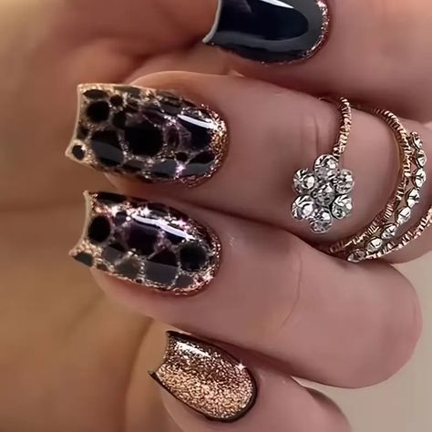 Cut Dog Nails, Fancy Nails Designs, Blush Nails, Gray Nails, Leopard Nails, Glamorous Nails, Animal Print Nails, Super Nails, Black Nail