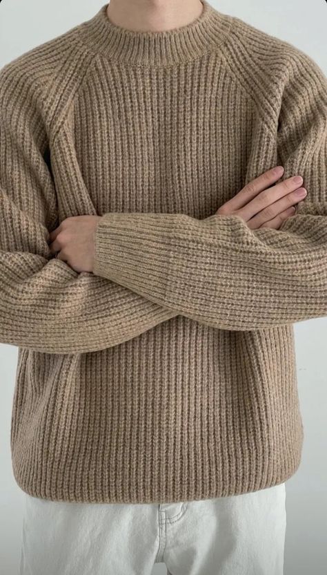 Crochet Sweater Men Aesthetic, Street Winter Outfits Men, Vintage Knitwear Men, Chunky Sweater Men, Crochet Sweater Man, Sweater Aesthetic Men, Knitwear Men Outfit, Teaching Mens Fashion Jose Zuniga, Zara Outfits Summer