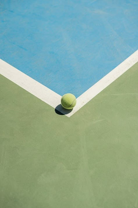 Living For Yourself, Tennis Court Design, Tennis Wallpaper, Tennis Core, Field Sport, Fitness Motivation Wallpaper, Tennis Photography, Tennis Aesthetic, Ball Aesthetic