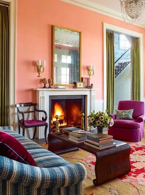 katie ridder colorful living space Peach Living Rooms, Katie Ridder, Pintura Exterior, European Home Decor, Traditional Living, Traditional Living Room, Family Room Design, Traditional Interior, Design Living Room