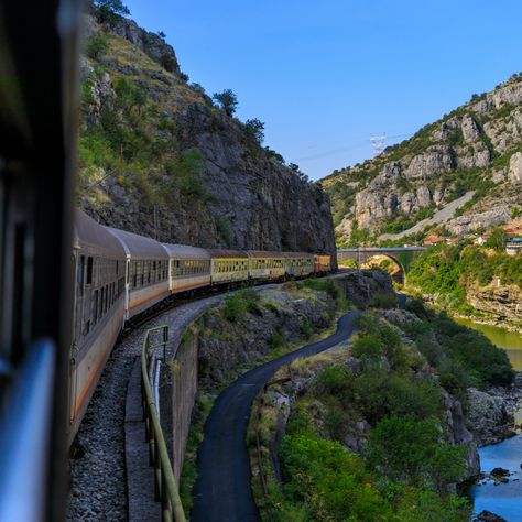 Train In Europe Aesthetic, Scenic Train Rides Europe, Traveling With Train, Travel In Europe Aesthetic, Train Ride Europe, Train Trip Europe, Train Through Europe, Europe Train Travel Aesthetic, Italy Train Aesthetic