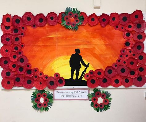 Remembrance Day Display School, Rememberance Day Bulletin Board Ideas, Remembrance Day Art Grade 1, Remembrance Day Art Lest We Forget, Remembrance Day Bulletin Board Ideas, Patriots Painting, Poppy Display Ideas, Remembrance Day Art For Kids, Remembrance Day Bulletin Board