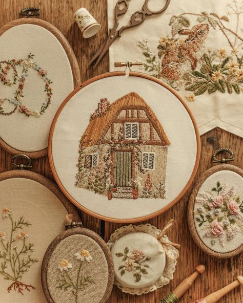 Cottage Embroidery, Embroidery Vintage, Grandma's House, Pola Sulam, Cottage Core Aesthetic, Cute Embroidery, 자수 디자인, Sewing Embroidery Designs, Hand Embroidery Art