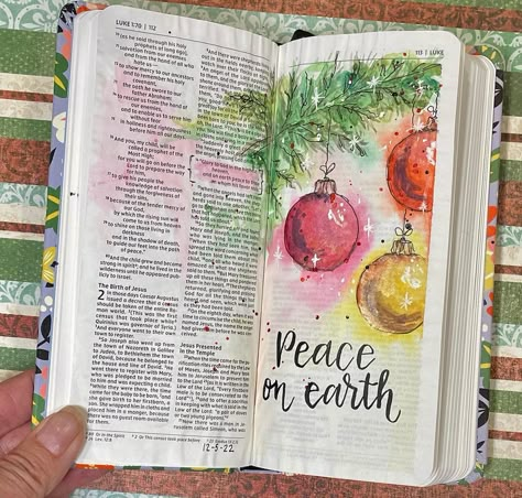 Christmas Bible Journaling, Bible Doodles Journaling, Baby Bible Verses, Bible Study Crafts, Scripture Study Ideas, My Creative Bible, Pocket Bible, Bible Painting, Scripture Doodle