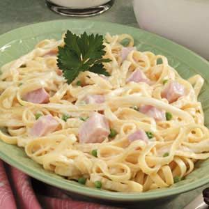 Spinach Fettuccine, Pasta Main Dishes, Primavera Recipe, Zucchini Parmesan, Easter Ham, Cream Pasta, Potato Bake, Pasta Primavera, Grilled Onions