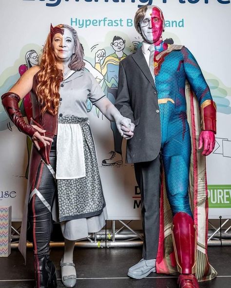 Couple Cosplays, Best Cosplay Ever, Couples Cosplay, Duo Costumes, Scarlet Witch Marvel, Cosplay Characters, Amazing Cosplay, Boys Haircuts, Marvel Memes