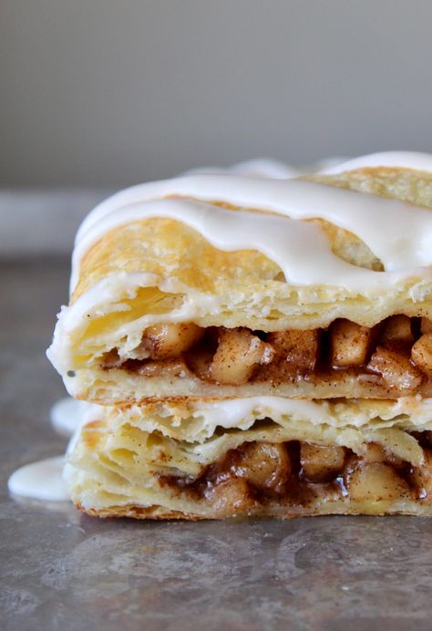 Giant Apple Cinnamon Toaster Strudel Toaster Strudel Recipe, Homemade Toaster Strudel, Puff Pastry Recipes Dinner, Toaster Strudel, Utah Food, Strudel Recipes, Tried And True Recipes, Puff Pastry Dough, My Favorite Recipes