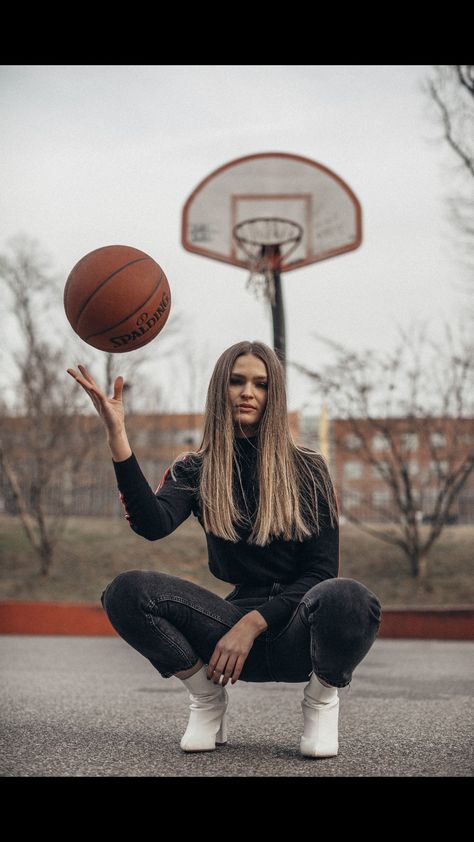 @feelsforfashion Basketball Photoshoot Outdoor Basketball Photoshoot, Basketball Photoshoot, Photo Basket, Basketball Poses, Basketball Pictures Poses, Sports Photoshoot, Basketball Senior Pictures, Sport Photoshoot, Senior Portraits Girl