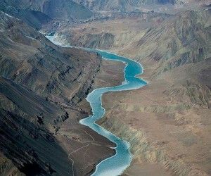 ~squeedles~ (@squeedles) on We Heart It Rivers Of India, Indus River, Rann Of Kutch, Ladakh India, The Iron Lady, Big River, River Basin, River Bed, Jammu And Kashmir