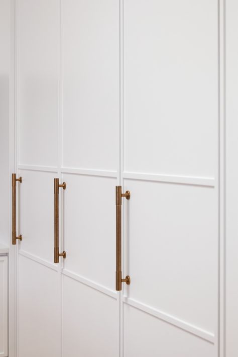 15mm Slim-lined Shaker Style Doors - Contemporary - Kitchen - Sydney - by Helen Baumann Design | Houzz AU Slim Shaker Door, Slim Shaker Kitchen, Slim Shaker, Shaker Doors, Shaker Style Doors, Shaker Kitchen, Kitchen Photos, Laundry In Bathroom, House Kitchen