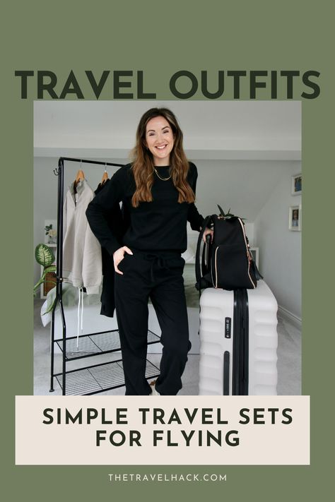 The best travelling clothes for ladies: Travel sets for long travel days - The Travel Hack Travel Sets Outfit, Travelling Clothes, Best Travel Outfits For Women, Lounge Wear Sets, Sets Outfit, Yoga Hoodie, Travel Hack, Outfit Hoodie, Travel Clothes