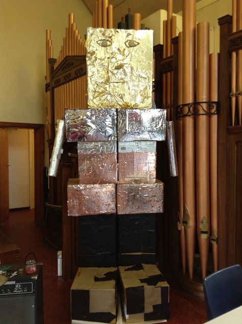 Nebuchadnezzar's statue made from boxes and scrap. For Daniel themed club. Opening Activities, Shadrach Meshach And Abednego, Beast Of Revelation, Kingdom Living, Daniel In The Lion's Den, Grandma Camp, Vbs Craft, Gold Statue, School Project Ideas