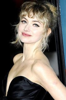 Imogen Poots Messy Updos, Bob Balayage, Micro Bangs, Celebrity Hair Trends, Imogen Poots, Hairstyle Youtube, Curly Bangs, Tousled Waves, Short Hair Updo