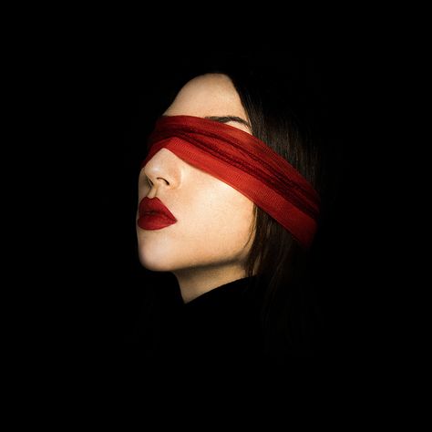 Blindfolded, portrait phptography, dreams, red yarn Blindfolded Photography, Girl With Blindfold, Blindfold Tattoo, Blindfold Aesthetic, Red Blindfold, Blindfolded Woman, Blind Fold, Viking Cosplay, Red Mask