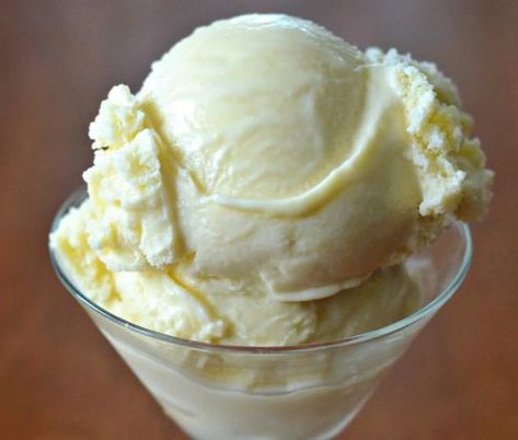 Homemade Vanilla Ice Cream Recipe, Cow Food, Kitchen Aid Ice Cream, Kitchen Aid Recipes, Honey Milk, Vanilla Ice Cream Recipe, Homemade Vanilla Ice Cream, Milk Ice Cream, Ice Cream At Home