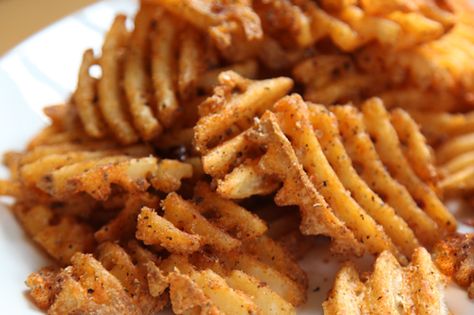 Blackened Cajun Waffle Cut Fries jpg Seasoned Waffle Fries, Cajun Seasoning Recipe, Fast Food Places, Waffle Fries, Recipes Sides, Fries Recipe, Easy Healthy Meal Prep, Side Dishes Recipes, Quiz Results