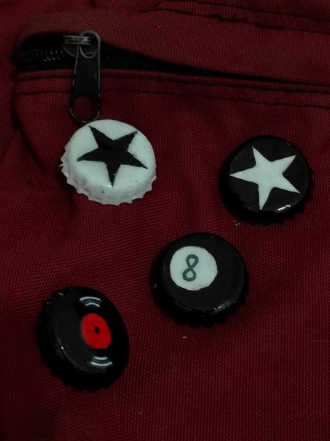 3> Water Bottle Caps Ideas, Custom Pins Diy, Bottle Cap Pins Diy, Poptab Ideas, Emo Diy Crafts, Diy Pins For Backpack, Diy Button Pins, Punk Gift Ideas, Pin Ideas Button Diy